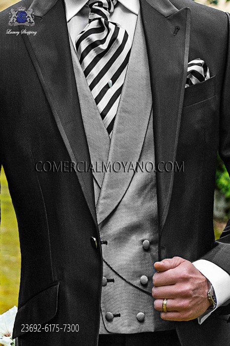 Light gray double breated groom waistcoat in micro patterned fabric
