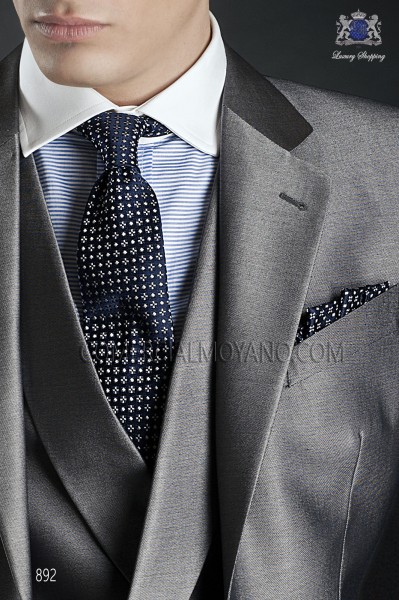Blue silk tie & handkerchief