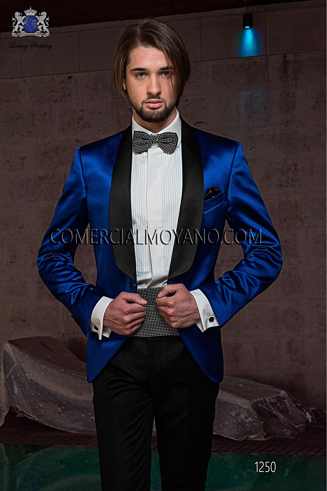 Traje BlackTie de novio azul modelo: 1250 Mario Moyano colección Black Tie