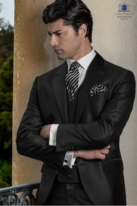 Elegante traje de novio negro a medida con moderno ajuste entallado, en tejido pura lana, modelo 1167 Mario Moyano sastrería per