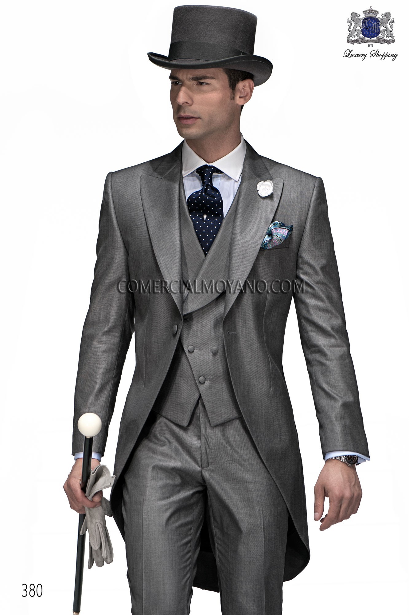 Traje Gentleman de novio gris modelo: 380 Mario Moyano colección Gentleman
