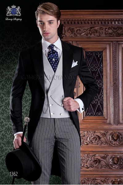 Italian tailoring frock coat 2 pieces, with elegant cut "Slim". Fabric 100% black wool trousers label.