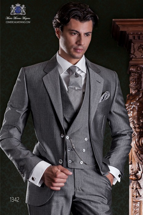 Traje de sastrería italiano de elegante corte “Slim”. Tejido lana de alpaca gris medio.