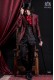 Costume de marié baroque. Veste en Vintage brocart rouge et noir avec col mandarin. Pantalon en satin noir.