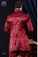 Anzug Barock. Klassiker Anzug Jacke in rotem Satin mit Gold farbigen Garnen bestickt.