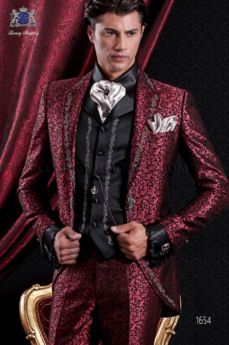 Attire black boyfriend baroque era and red brocade fabric
