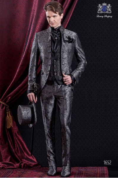 Groomswear Baroque. Suit coat of Jacquard time in shades of gray.