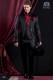 Costume de marié baroque. Manteau vintage en satin de costume en tissu noir avec Napoléon du cou.