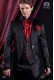 Anzug Barock. Weinlese-Kostüm Satin Mantel schwarzem Stoff mit Nacken Napoleon
