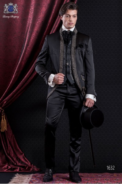  Anzug Barock. Klassiker Anzug Mantel aus schwarzem Satin-Stoff mit Stehkragen und Strasssteinen.