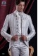 Costume de marié baroque. Vintage costume manteau de brocart gris perle tissu avec 7 boutons fantaisie.