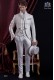 Costume de marié baroque. Levita cou vintage couleur du tissu de brocart blanc Napoléon.
