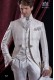 Costume de marié baroque. Levita cou vintage couleur du tissu de brocart blanc Napoléon.