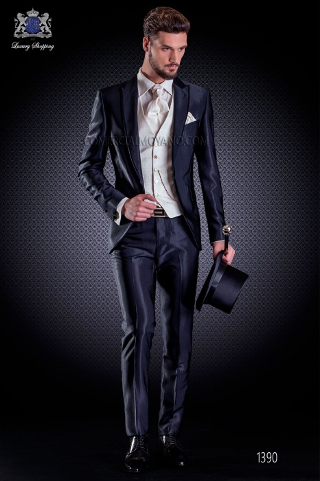 Italian wedding suit Slim stylish cut, made from 'New Performance' faille in navy blue