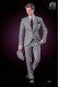 Italienische Mode Anzug mit modernen Schnitt "Slim" peak Revers und eine Taste. Rooster Beingewebeentwurf.
