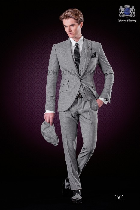 Italian fashion suit with modern cut "Slim" peak lapels and one button. Rooster leg fabric design.