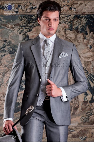 Italian tailoring suit 2-piece, with elegant cut "Slim" two buttons. 