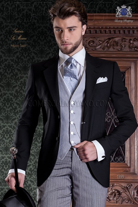 Suit average Italian tailoring label 2 pieces, with elegant cut "Slim" two buttons. 