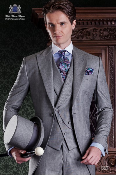 Frock coat elegant Italian tailoring cut "Slim". Fil a fil fabric pearl gray.