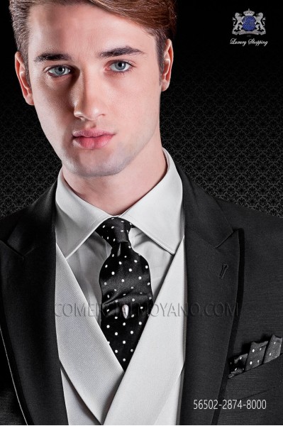 Cravate noire à pois blancs et correspondant mouchoir de poche