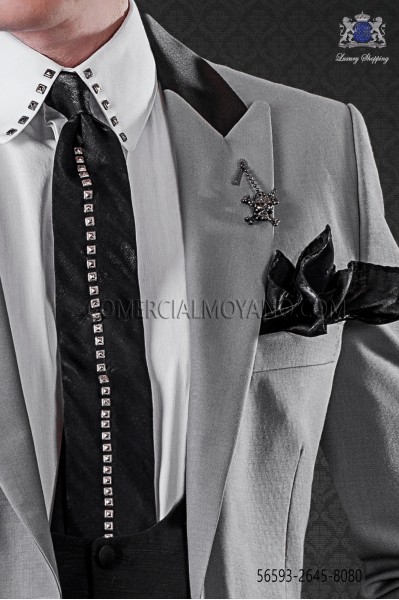 Lurex black tie with dark metal fixtures & black matching handkerchief