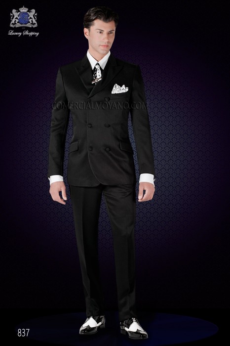 Italian fashion double breasted suit slim fit. Double breasted with peak lapel and 6 buttons. 
