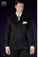 Italienische zweireihig Anzug Slim Fit. Spitzen Revers und 6 Knöpfe. Schwarz gestreifen.
