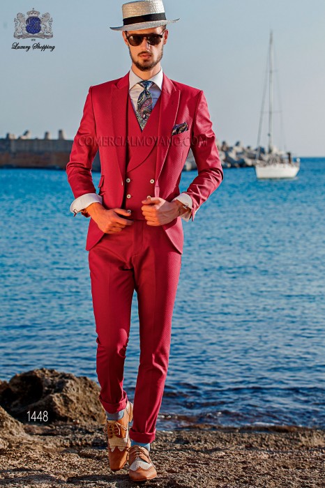 Suit style italien moderne "Slim". Volets de bord de modèles et 1 bouton. Tissu Fuchsia 100% coton