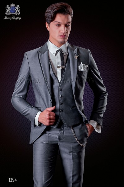  Italienne costume de mariage gris avec gilet. Revers en pointe avec satin contrast et 1 bouton. Laine mélangée tissu.