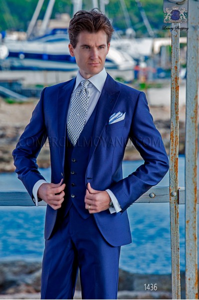 Piece suit modern "Slim". American with flaps tip and 1 button. shantung silk fabric blue