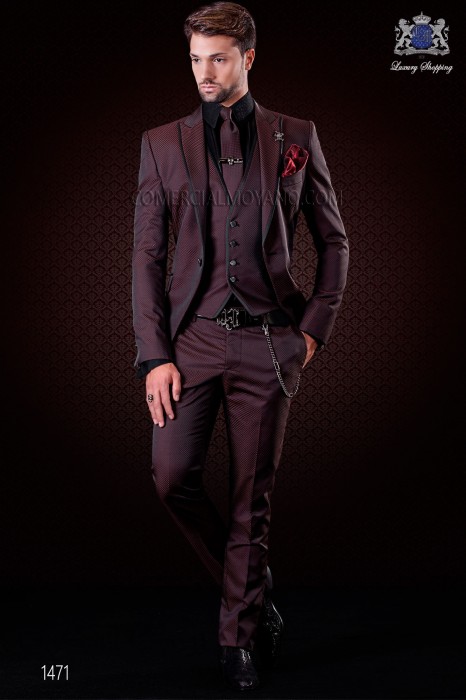 Italian burgundy fashion suit with waistcoat. Peak lapels and 1 button. Wool mix fabric.