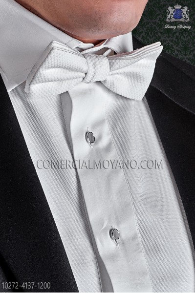 White bow tie in cotton pique fabric
