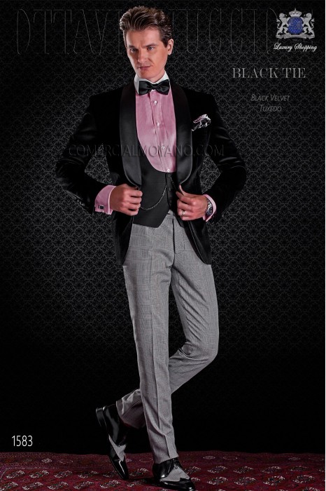 Esmoquin novio color negro combinado con pantalón Príncipe de Gales. Elegancia y excelencia en el vestir de noche.