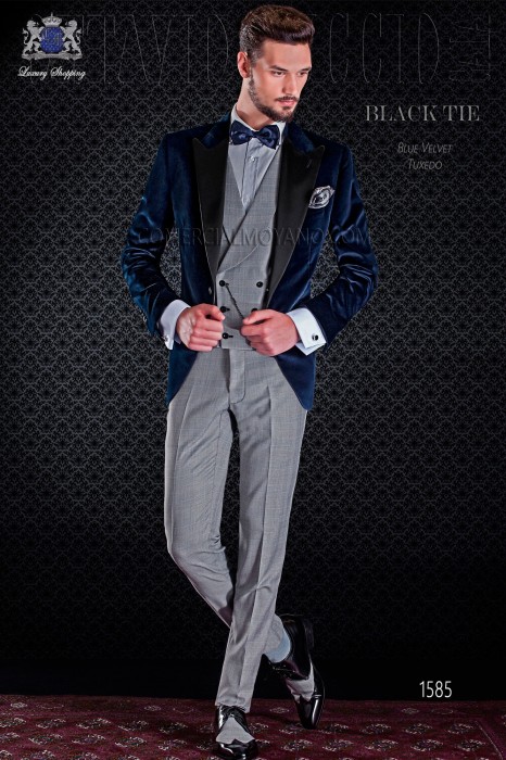 Esmoquin azul de terciopelo con solapa de raso. Elegancia y excelencia en el vestir de noche para caballeros
