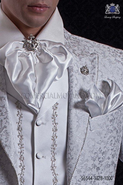 White satin plastron and handkerchief 