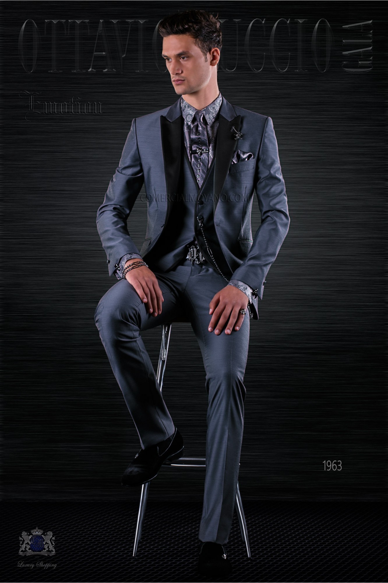 Fashion Bespoke anthracite grey suit and waistcoat model 1963 Mario Moyano