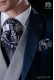 Cravate et mouchoir bleu et argent en jacquard de soie