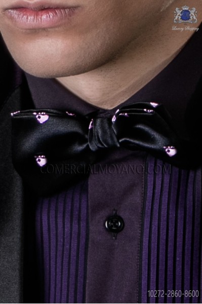 Black satin bow tie with skulls