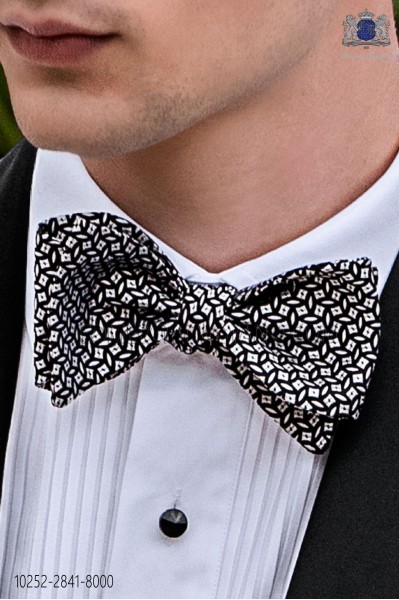 Silver silk bow tie with black design