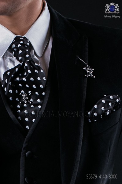 Cravate et poche mouchoir crânes noirs