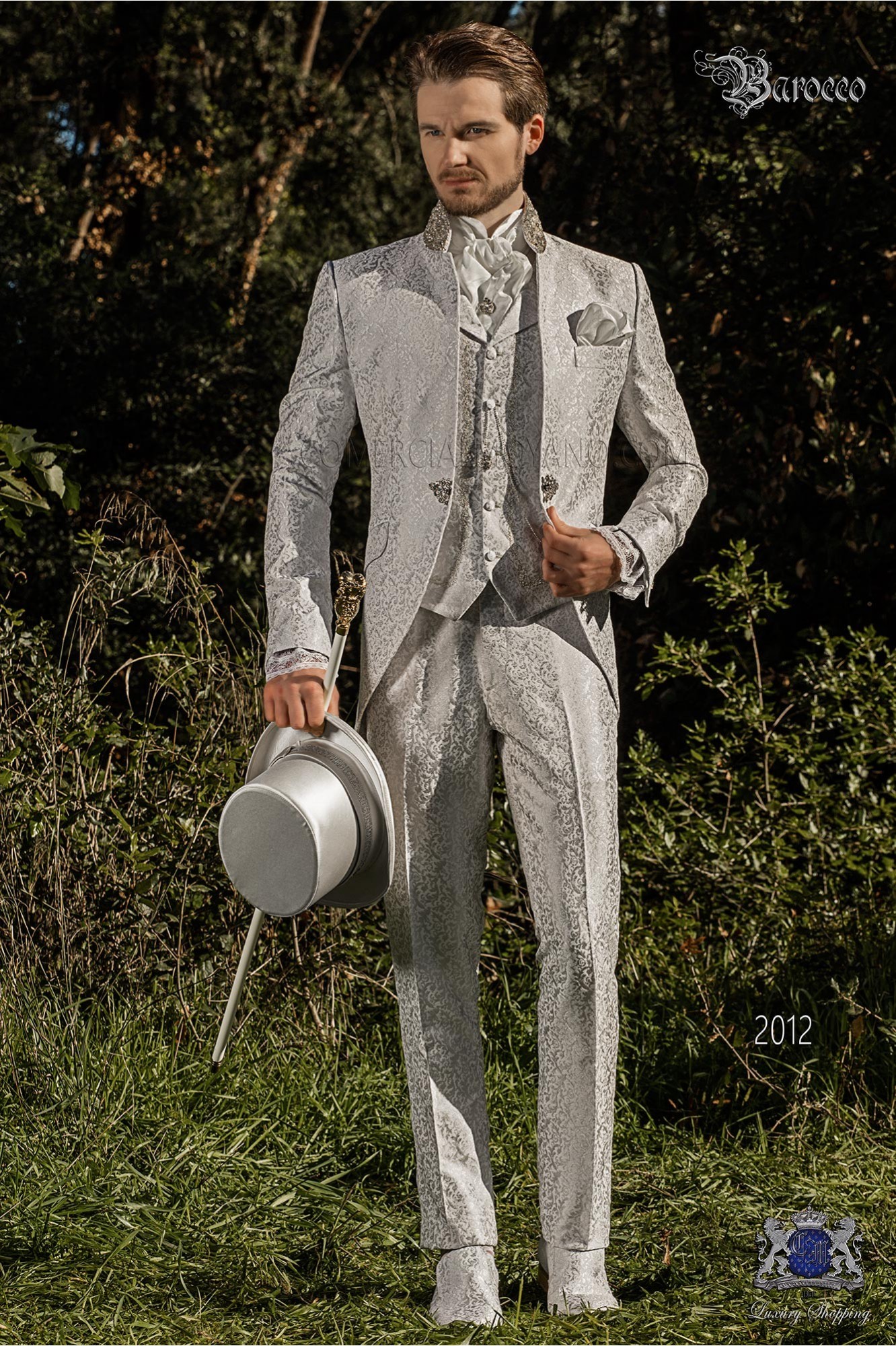 Vintage Men wedding frock coat in pearl gray brocade fabric with Mao collar with rhinestones model 2012 Mario Moyano