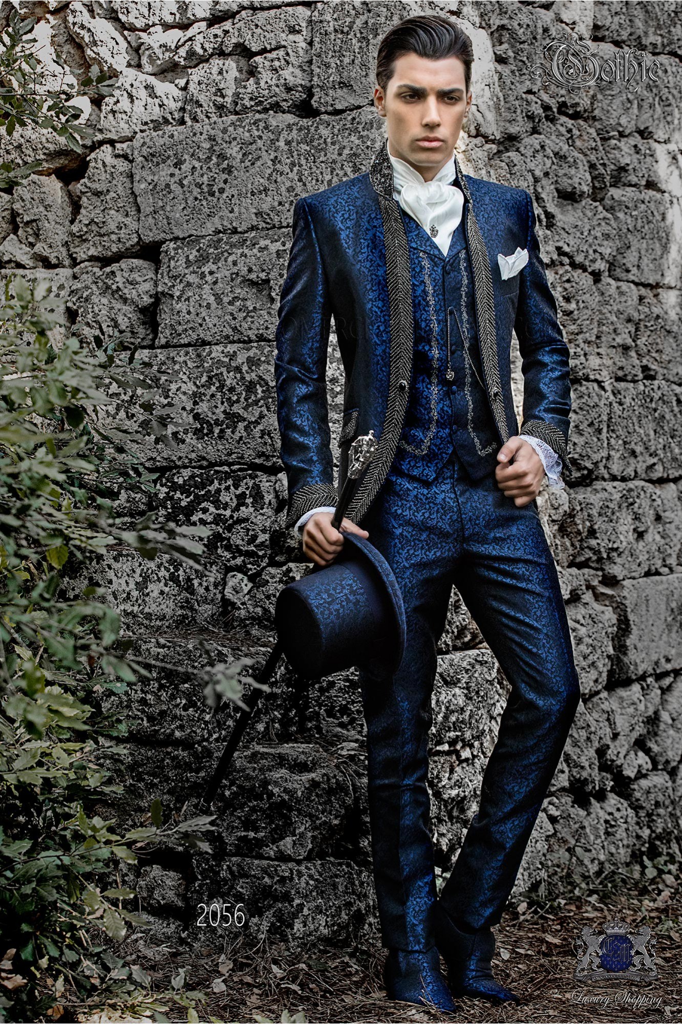 levita vintage cuello mao en tejido jacquard azul con pedrería negra modelo: 2056 Mario Moyano colección Barroco