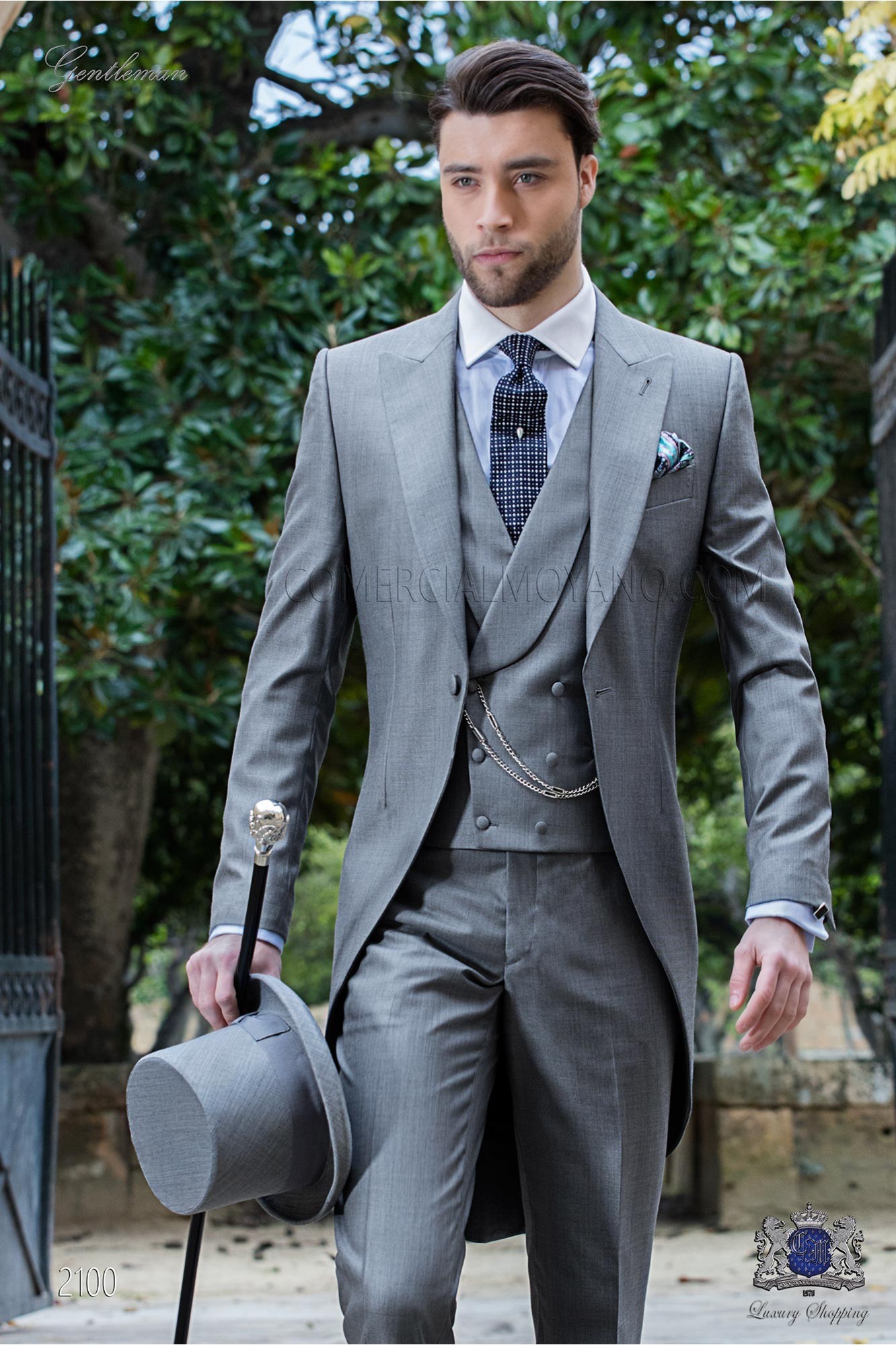 Chaqué de novio gris claro fil a fil de lana-seda modelo: 2100 Mario Moyano colección Gentleman
