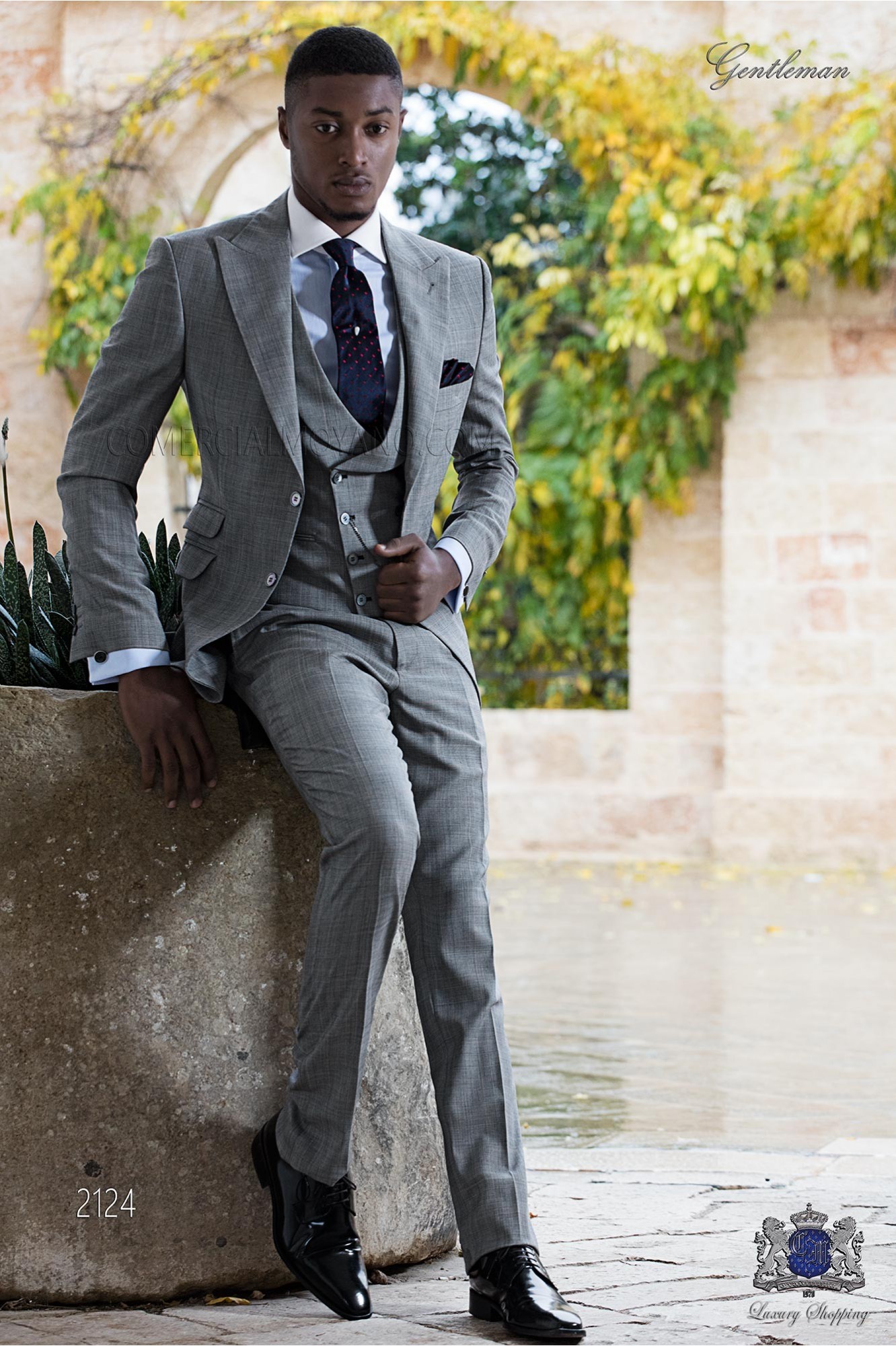 Bespoke Prince of Wales grey and red suit model 2124 Mario Moyano