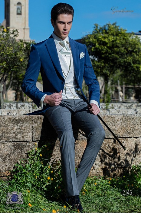 Traje de novio azul royal con pantalón gris a rayas