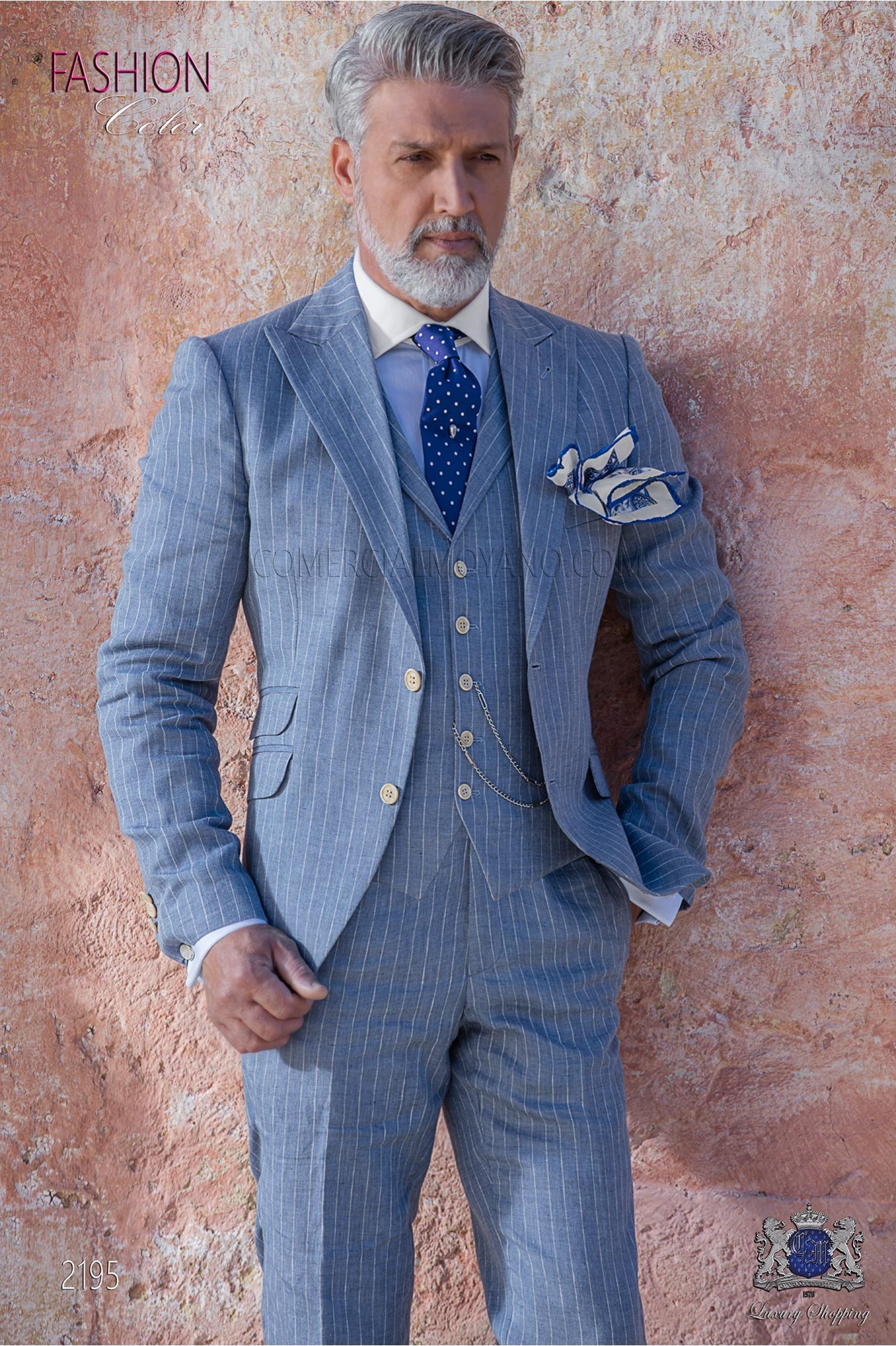 Traje de novio de lino celeste raya diplomática modelo: 2195 Mario Moyano colección Hipster