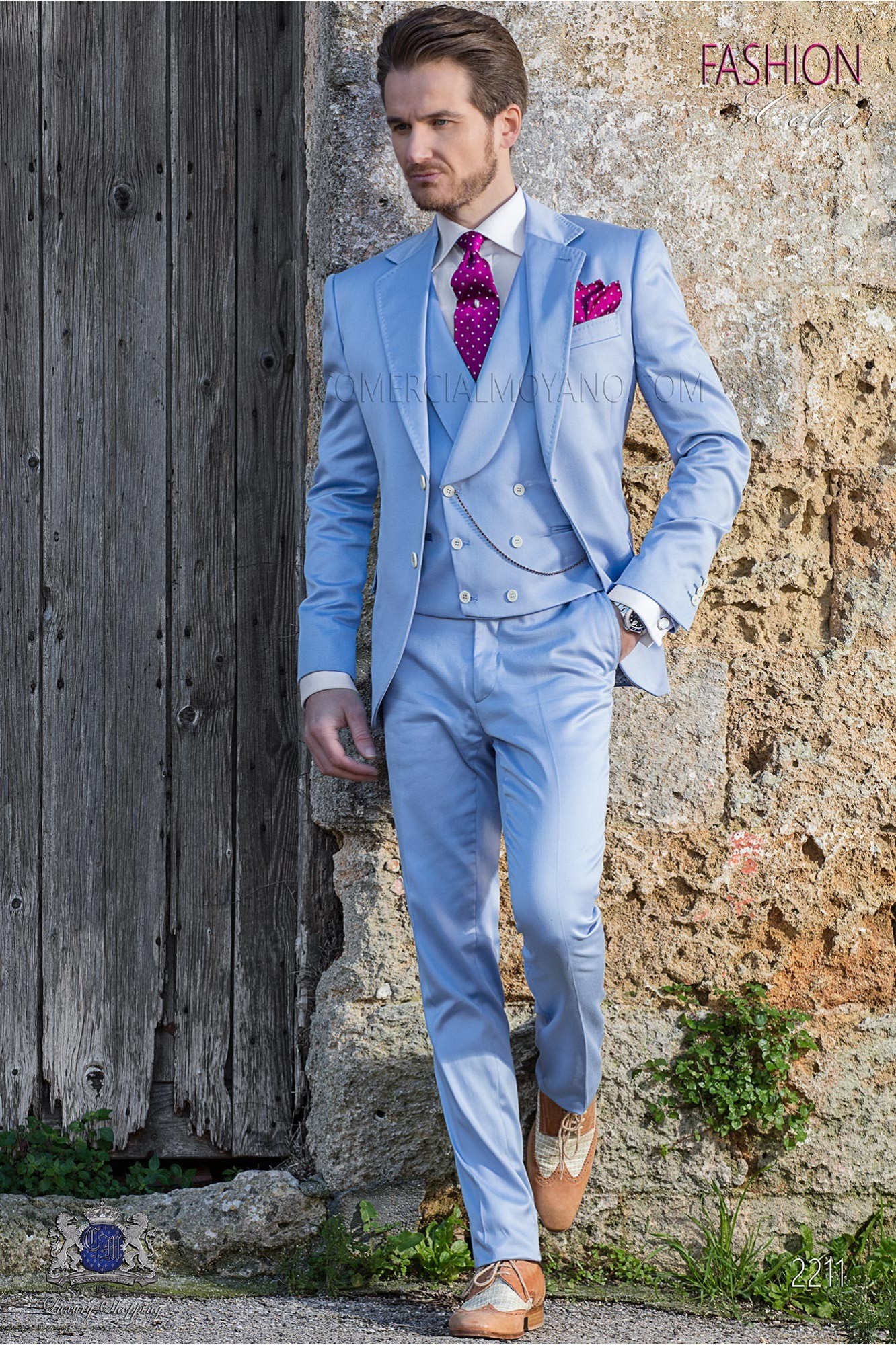Stitched bespoke pure cotton light blue suit model 2211 Mario Moyano