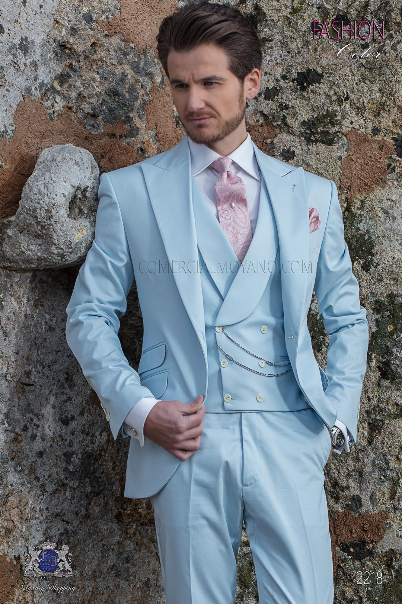 Traje moderno italiano de estilo “Slim”. Tejido azul celeste 100% algodón modelo: 2218 Mario Moyano colección Hipster
