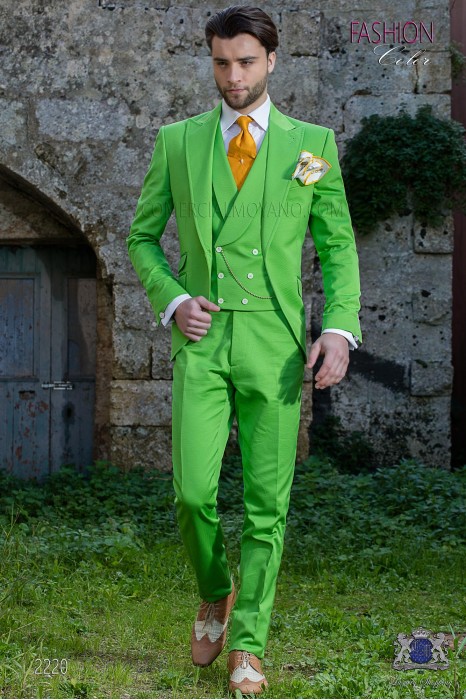 Costume moderne de style italien "Slim". Vert tissu 100% coton.