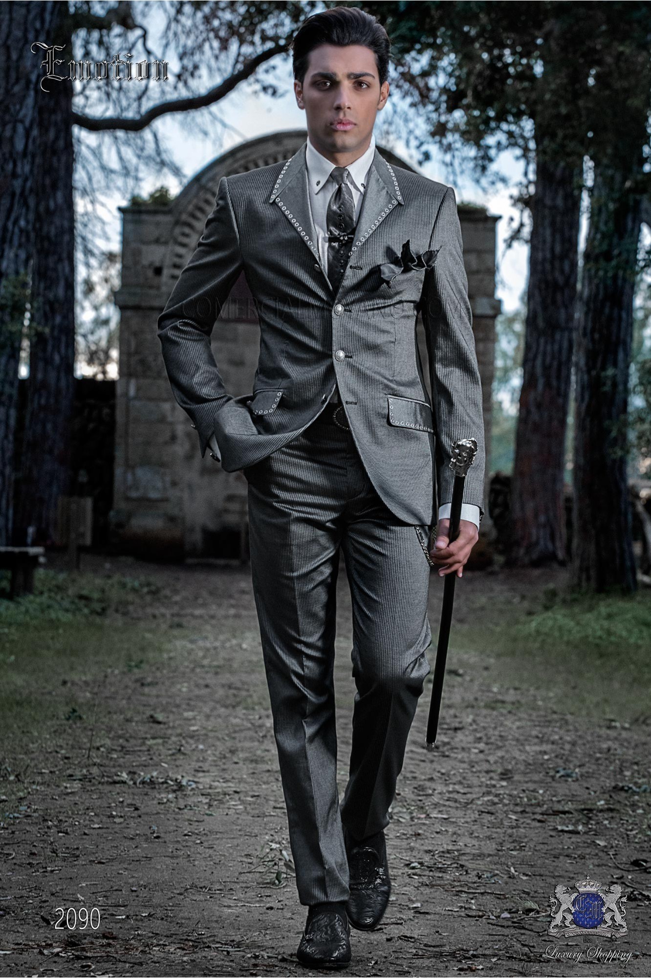 Fashion italian bespoke suit grey